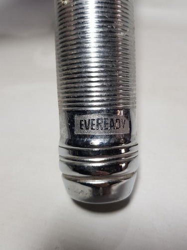 Imagen 4 de 10 de Antigua Linterna Eveready + Manual Lote X 2 Mag 59000