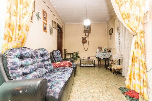 Imagen 17 de 30 de Casa 3 Amb C/cochera Y Fondo. Escucha Oferta