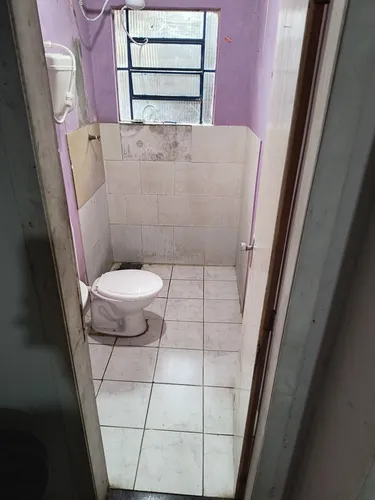 2 Casas ( Alvenaria E Madeira)