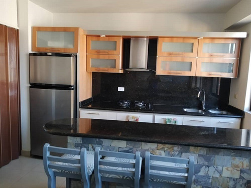 Imagen 2 de 15 de Apartamento En Lomas De Los Mangos Valencia Amoblado, Carlos Tona , 04129305244, Código: Foa-2036