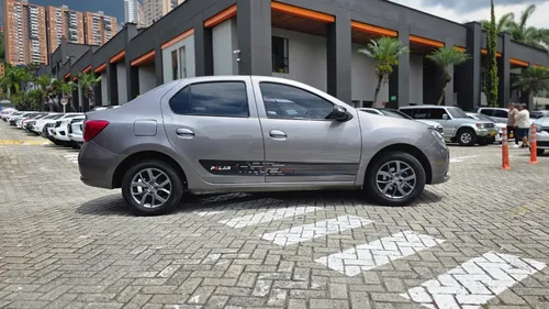 Renault Logan 1.6 Expression