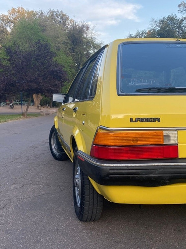 Imagen 4 de 10 de Ford Laser Gl