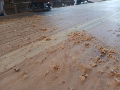 Mesada De Madera Maciza De Quebracho Colorado X Metro Lineal Colorado