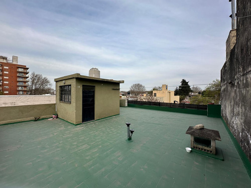 Venta Casa A Reciclar En Planta Alta Rosario - Echesortu
