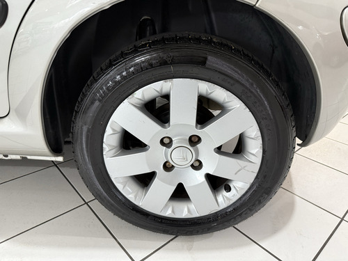 Citroën C3 1.4 I GLX 8V FLEX 4P MANUAL