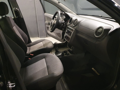 Volkswagen Voyage 1.6 Comfortline Plus 101cv