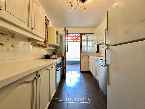 Preciosa Casa Chilena A La Venta Casa 5d Y 4b, Lo Barnechea