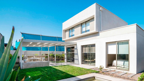 Quinta Linderos Condominio Los Almendros