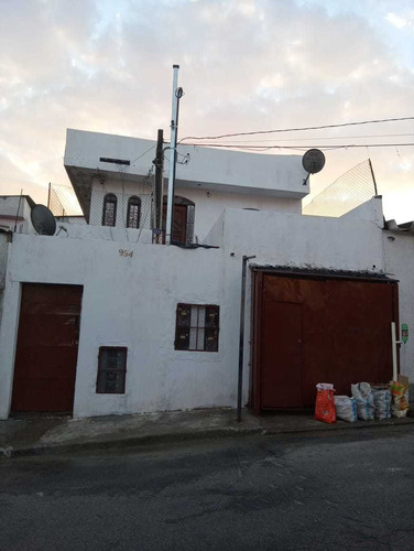 Casa Com 6 Casas Para Aluguel Valor Abaixo Do Mercado.