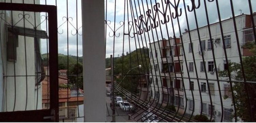 Apartamento Para Venda Em Volta Redonda, Parque Das Ilhas, 2 Dormitórios, 1 Banheiro, 1 Vaga - 021_2-204042