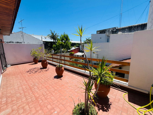 4 Amb + Jardin, Cochera Y Terraza! Impecable!