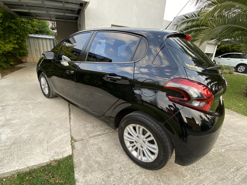 Peugeot 208 1.6 Allure Tiptronic