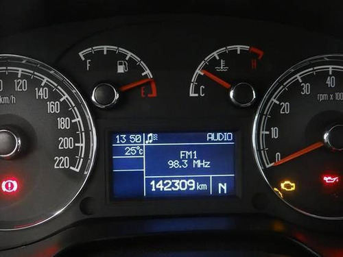 Imagem 12 de 14 de Fiat Linea 1.8 Essence 16v