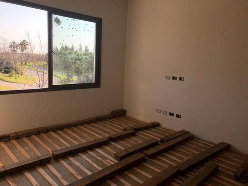 Imagen 10 de 21 de Casa Al Lago En Los Castores