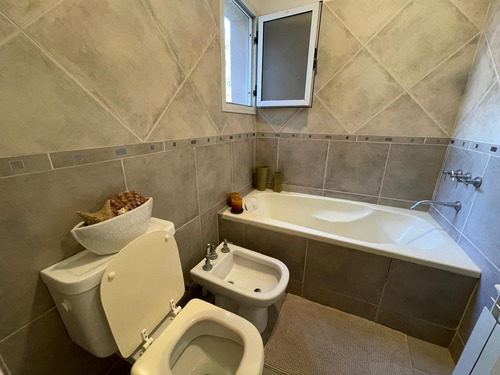 Venta Casa De 3 Dorm - Country Chacras De La Villa