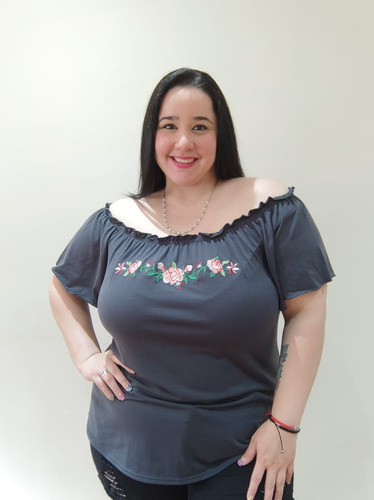 Blusa Paisana Modal Con Bordado Floral Talle Especial Mujer