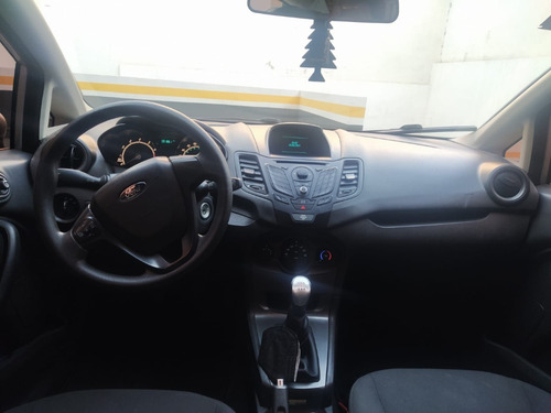 Imagen 5 de 11 de Ford Fiesta