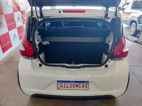 Imagem 10 de 14 de Fiat Mobi 1.0 8v Evo Like.