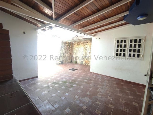 Imagen 23 de 28 de Hermoso Townhouse Urb. Las Bungavillas El Limón Sector El Progreso 23-12617 Ejc 04243439046