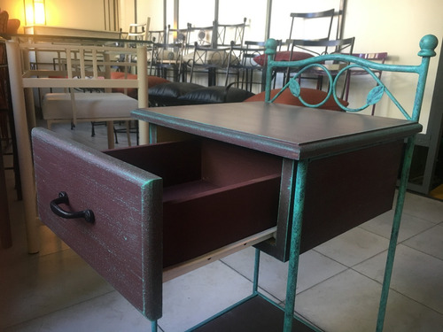Imagen 4 de 8 de Mesa De Luz En Hierro Y Madera Vintage Con 1 Cajon + Estante