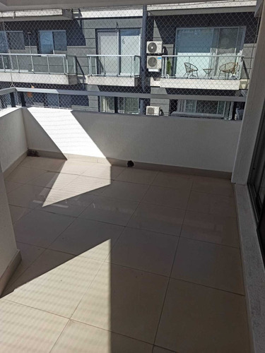 Departamento En Venta En Tigre, 3 Dormitorios, 2 Baños Y Toillete, Dos Cocheras Y Pileta