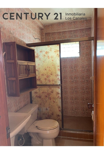 Imagen 10 de 12 de Casa En Alquiler En Barcelona Urbanización Las Morochas