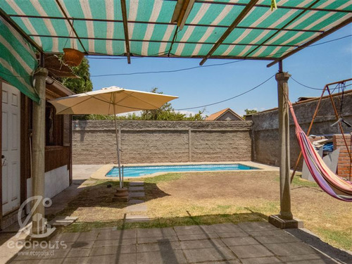 Oportunidad De Inversión! Excelente Ubicación!! Con Piscina