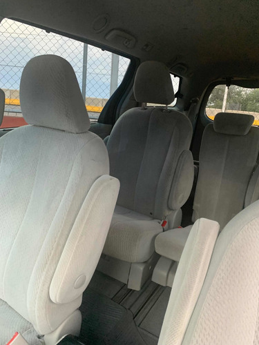 Imagen 6 de 15 de Toyota Sienna 2011 Xle Piel At
