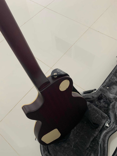 EpiPhone Les Paul Tradiotional Pro Con Amp Marshall