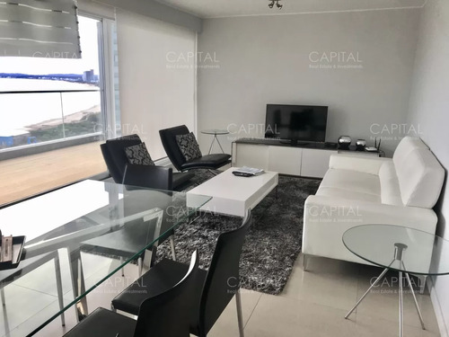 Apartamento Tres Dormitorio Con Vista Playa Mansa - Venta