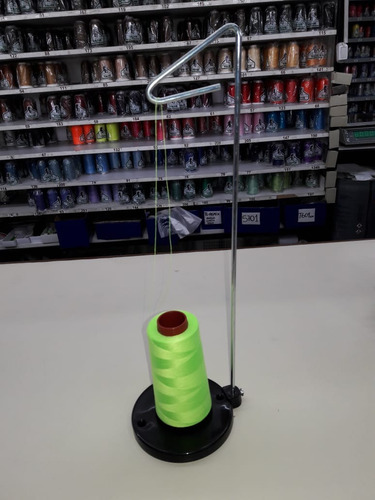 Imagen 1 de 4 de Porta Cono Porta Hilo Maquina Coser Familiar