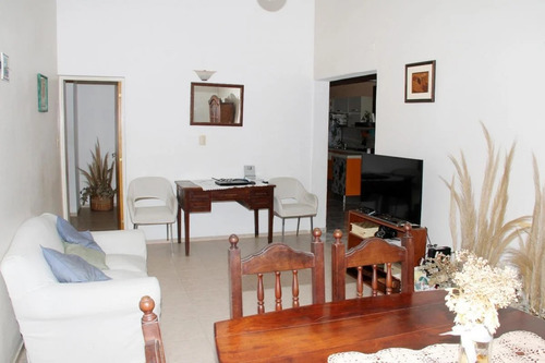 Se Vende Casa 2 Dormi-cochera-patio B°los Boulevares