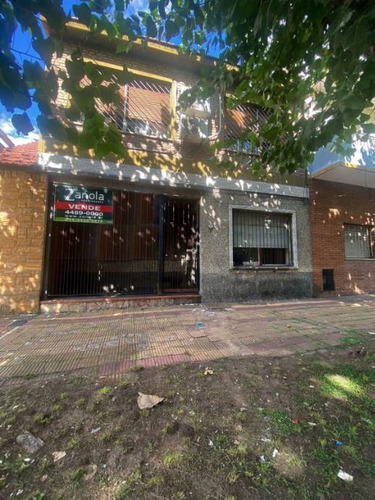Imagen 1 de 11 de Casa Ph En Venta En Moron Sur