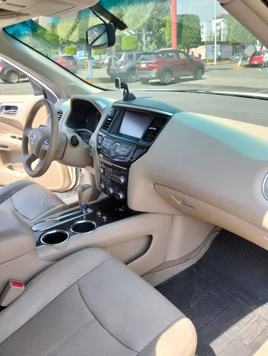 Nissan Pathfinder 3.5 Exclusive 4x4 Cvt