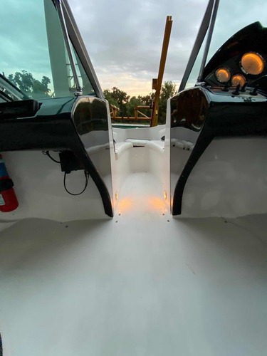 Lancha Open Avalon X3 Evinrude Etec 130 Hp