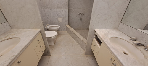Gran 5 Ambientes En Av. Alvear Y Callao - Piscina