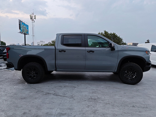 Chevrolet Cheyenne 6.2 Doble Cab Zr2 4X4 At