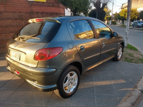 Imagen 6 de 15 de Peugeot 206 2008 1.9 Xt Premium