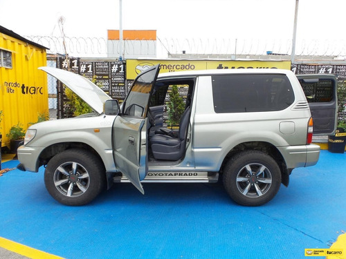 Imagen 9 de 25 de Toyota Prado