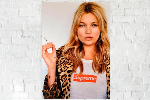 Imagen 2 de 3 de Cuadro Decorativo Kate Moss En Supreme Marca Decoholic