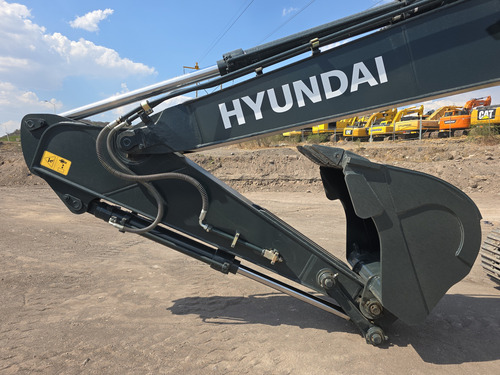 2023 Excavadora Nueva Hyundai R210 Smart Con Kit Hid