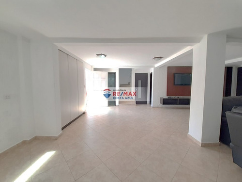 Imagen 17 de 25 de Venta De Town-house Con Amplia Terraza En El Conjunto Residencial, Playuela.