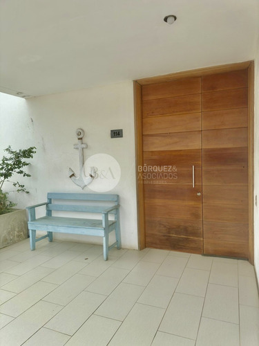 22605 - Casa En Exclusivo Condominio En Marbella