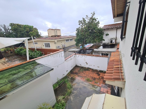 Imagen 24 de 28 de Casa Para Remodelar En Los Palos Grandes