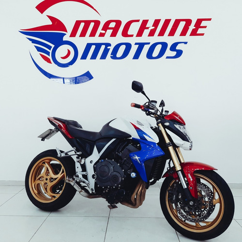 Imagem 2 de 10 de Honda Cb 1000 2014 39mil Km