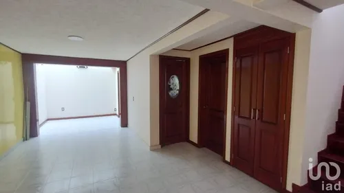 Venta Casa 4 Ambientes Issste