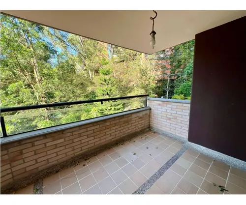 Apartamento En Venta En El Poblado, Loma Los Gonzalez. Cod V12672