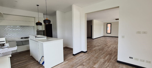 Imagen 9 de 20 de Casa En Venta Al Golf Y Lagunas En El Cantón, Escobar