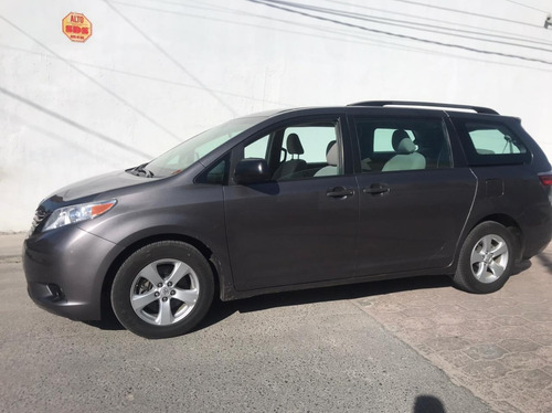 Toyota Sienna 2017 3.5 Le At