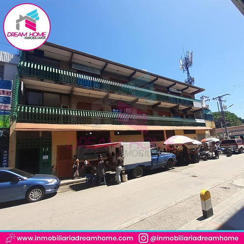 Imagen 2 de 10 de Local Centro Comercial Nicole- Calle Zamora.